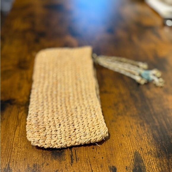 Tommy Bahama raffia clutch purse EUC - Picture 4 of 8